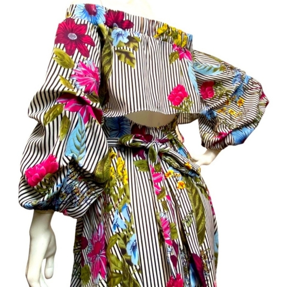 GRACIA Off-the-Shoulder Open Back Floral Midi Dress - Picture 2 of 6